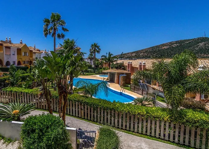 Zahara Sol Villas Y Apartamentos By Qhotels