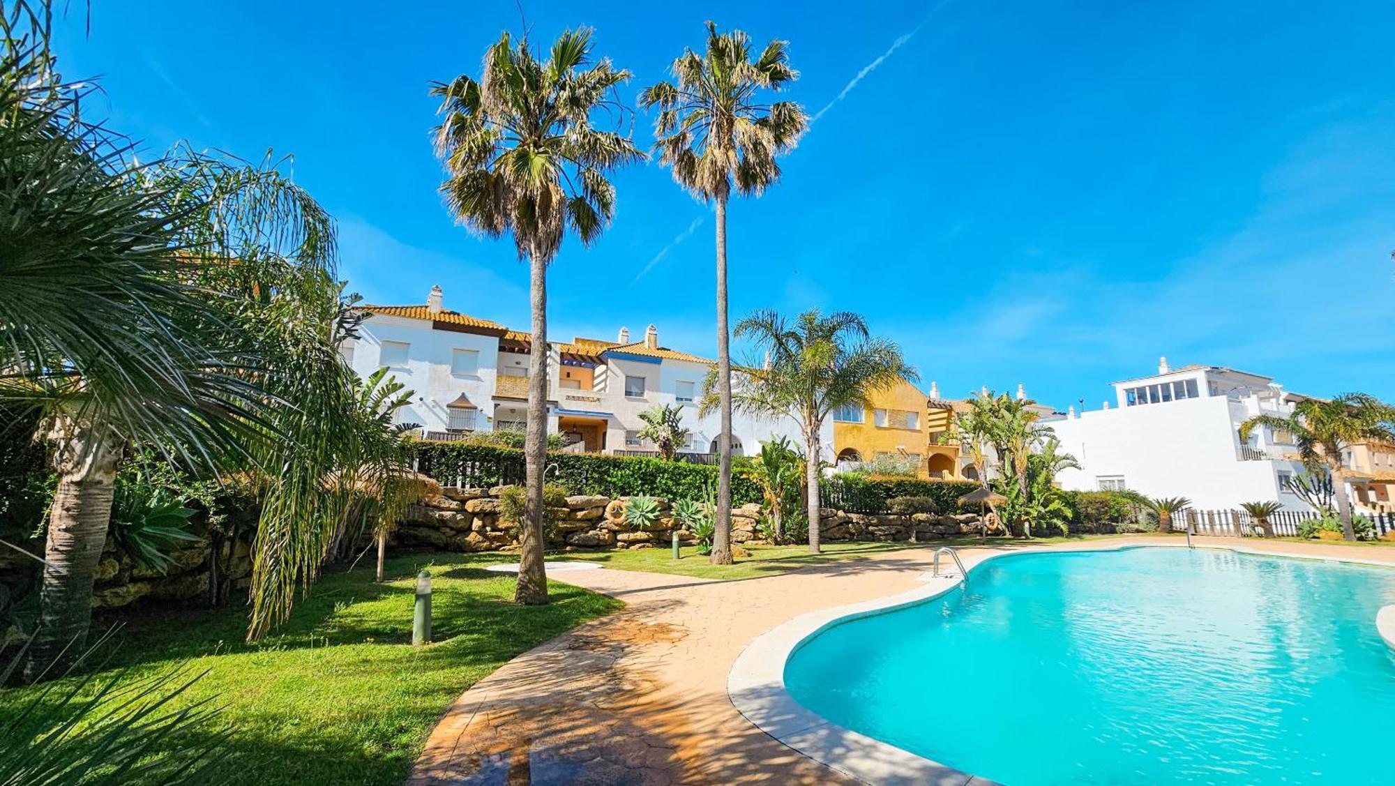 Zahara Sol Y By Qhotels