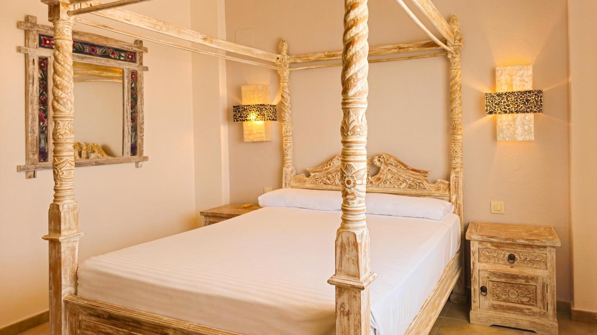 Zahara Sol Y By Qhotels * Zahara de los Atunes